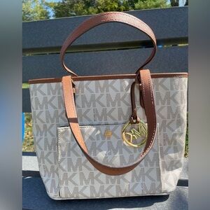 Michael Kors Bag,Michael Kors Shoulder Bag,Michael Kors Brown and Cream Tote Bag
